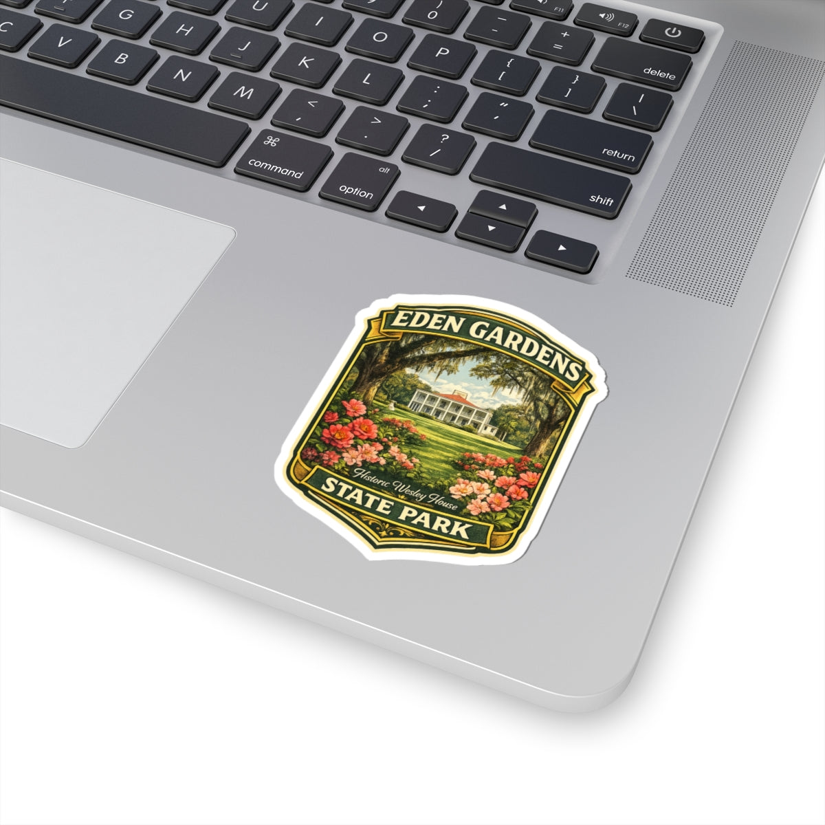 Eden Gardens State Park Vintage Badge Sticker — Historic Wesley House Kiss-Cut Sticker